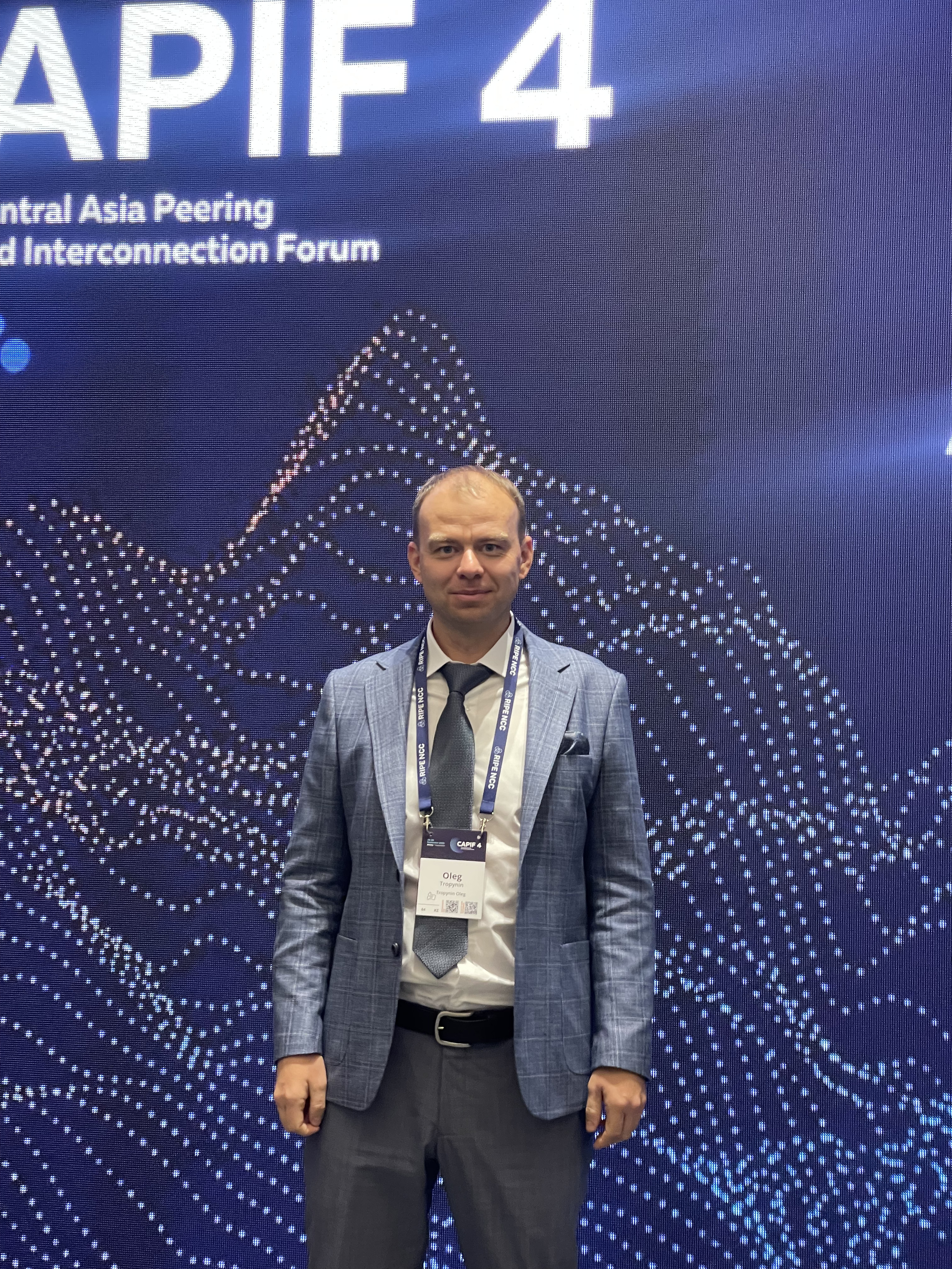 Олег Тропынин